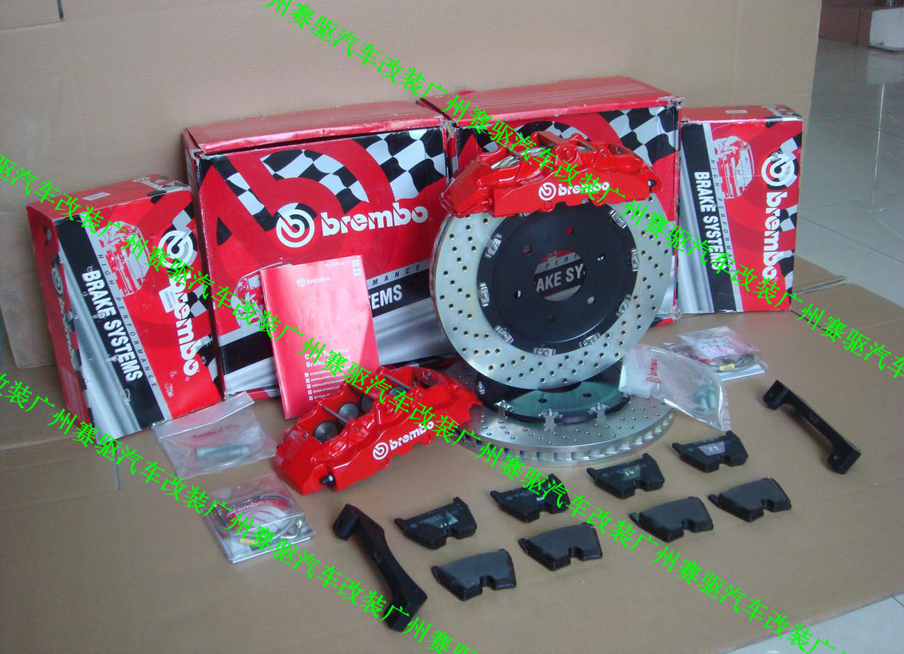 奔馳GL350/GL450改裝BREMBO大8活塞卡鉗剎車(chē)套裝 GL350、450專用brembo競(jìng)技版剎車(chē)鮑魚(yú)