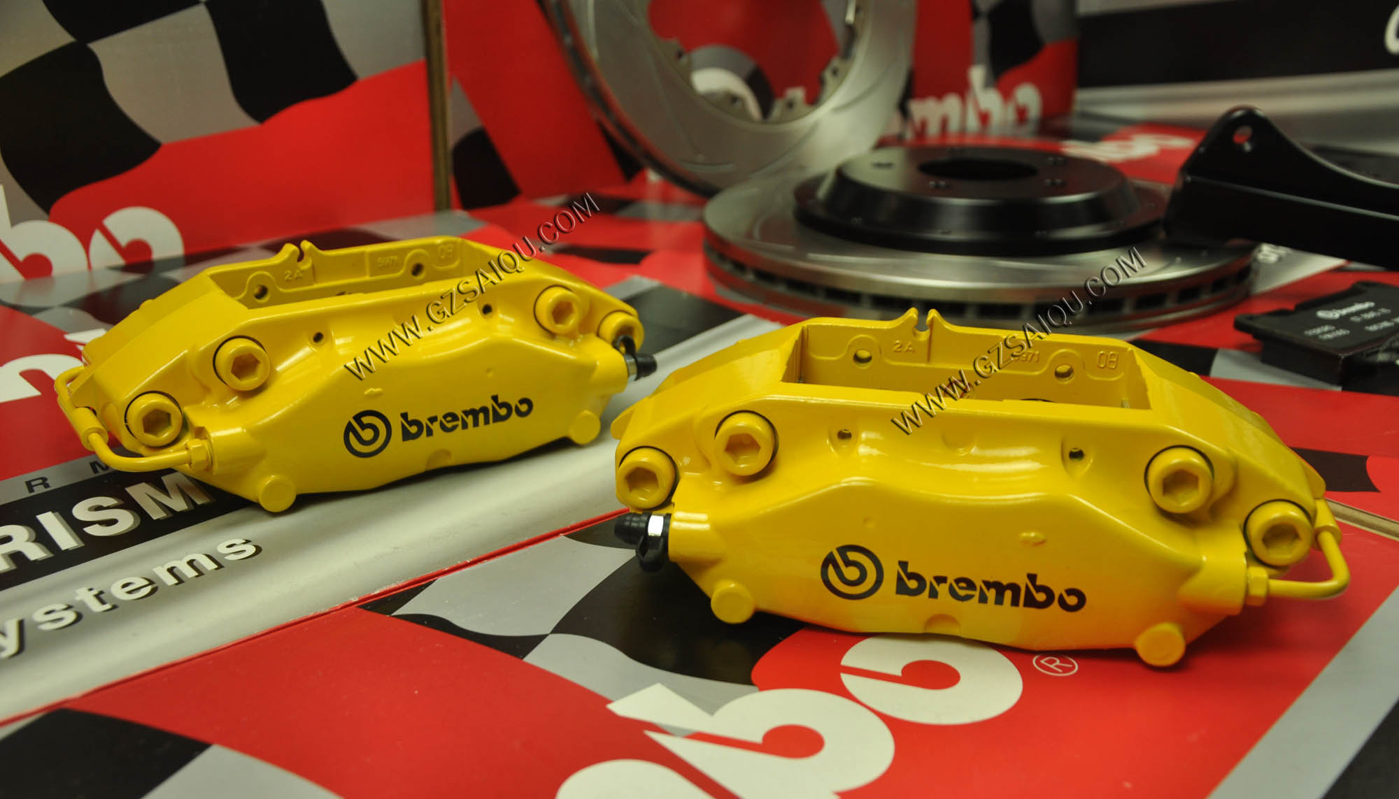 Brembo四活塞卡鉗