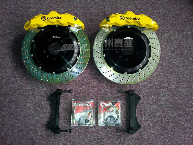 brembo剎車套裝安裝在奧迪Q5